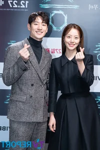 Song Joong Ki's Rumored Ex-Girlfriend Ties the Knot at 40: Identity of Groom Revealed - image 1