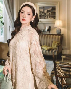 Vietnamese Beauties Celebrate Spring in Traditional Ao Dai Fashion - image 4