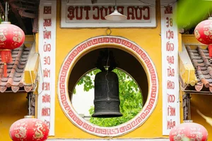 Ancient Hanoi Temple Hosts Sacred Procession for 500 Year Old Relics - image 2
