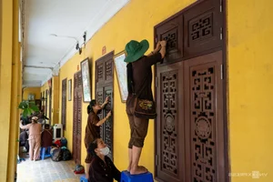 Ancient Hanoi Temple Hosts Sacred Procession for 500 Year Old Relics - image 6