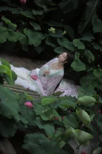 Artistic Portraits of Wu Sui Sui in YiTuYu Art Language Vol.7359 - image 24