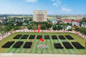 16,000 New Police Recruits Begin Intensive Training with Vietnam's Mobile Police Command - image 0