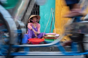 Hoi An Ancient Town Sidewalks Before the Street Vendor Ban - image 8