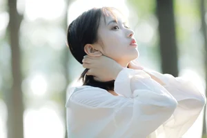 Modern Sophistication in YiTuYu Art Language Vol.6365 Featuring Kou Ke - image 1