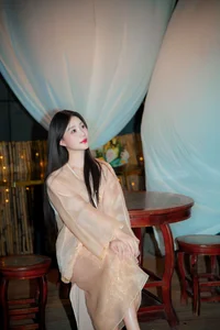 YiTuYu Art Language Vol.9671: Elegant 19-Photo Set Featuring Wu Yue - image 6