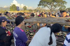 The Magic of Chiang Mai: Experiencing the Sky Lantern Festival in Thailand - image 7