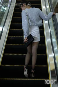 IESS Thousand and One Nights: Zhen Zhen Shopping Trip Vol.1 - image 7