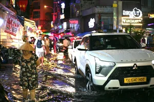 Rain or Shine: Ho Chi Minh City's Vibrant Weekend Spirit - image 21
