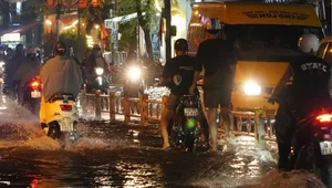 Rain or Shine: Ho Chi Minh City's Vibrant Weekend Spirit - image 25