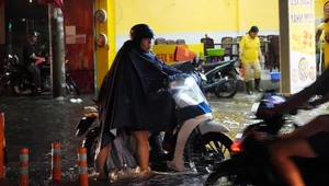 Rain or Shine: Ho Chi Minh City's Vibrant Weekend Spirit - image 6