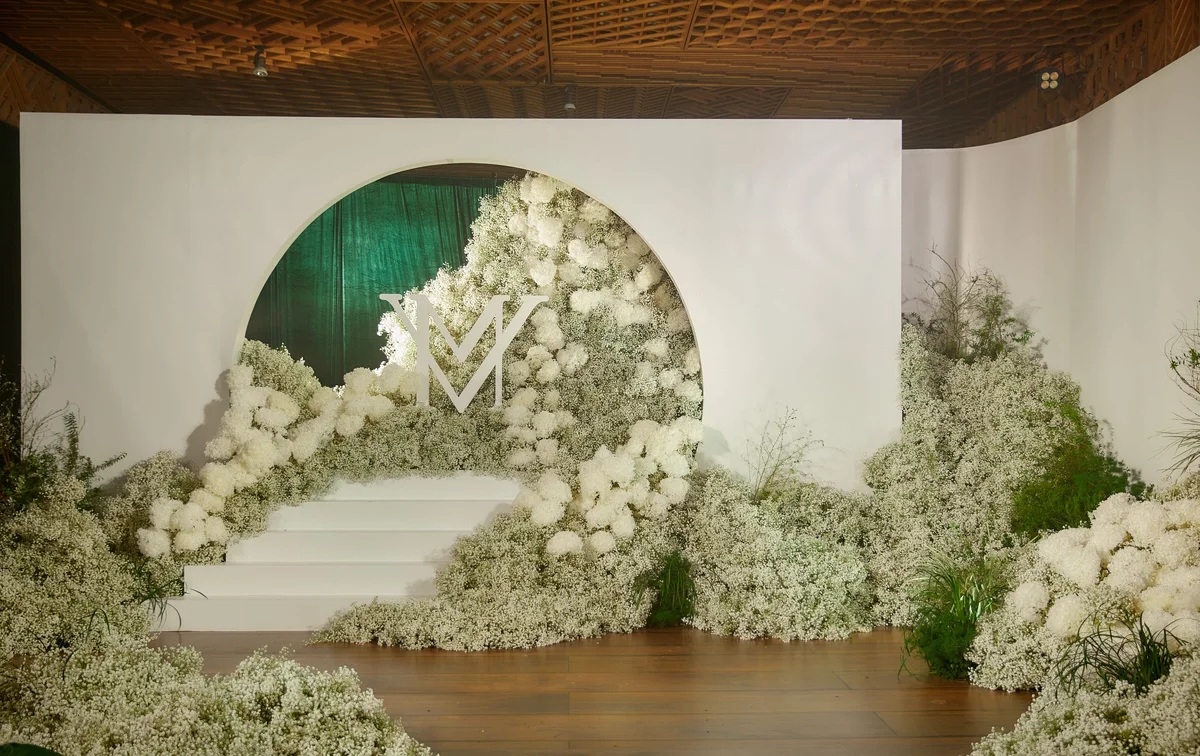 Diem My 9X’s Dreamy Wedding Venue Simulates a River of Love