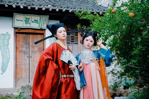 YiTuYu Art Language Vol.10554: Discover the Timeless Beauty of Model Yi Ming - image 1