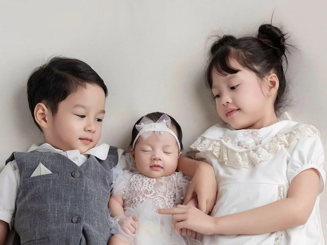 Miss Vietnam Dang Thu Thao Makes Stunning Public Appearance After Secretly Welcoming Third Child