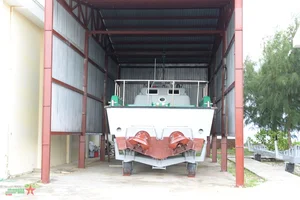 The Economic Vitality of Truong Sa: Ship Locks and Logistics Centers Supporting Fishermen at Sea - image 0