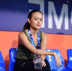 Meet Nuanwan Phanchet: The Stunning Daughter of Thai Football Billionaire Madam Pang - image 9
