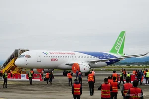 A Look Inside China's C919 Jet During Its First Visit to Vietnam - image 8