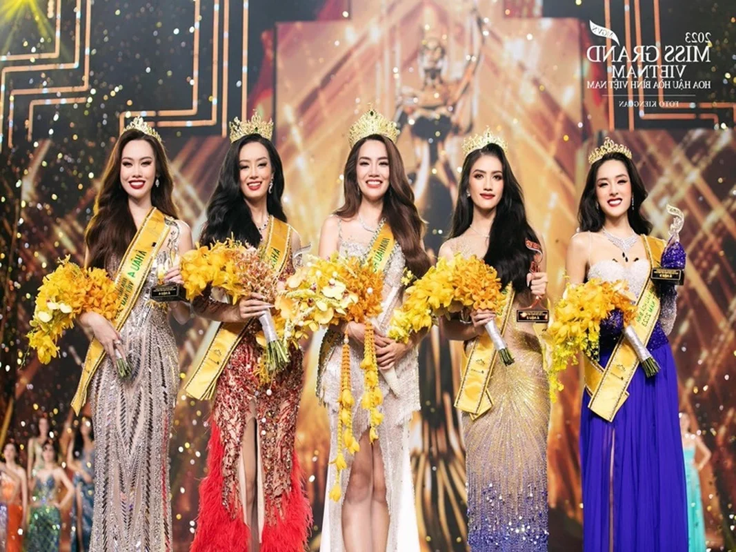 Bare-Faced Beauty: Miss Grand Vietnam Le Hoang Phuong and Runners-Up