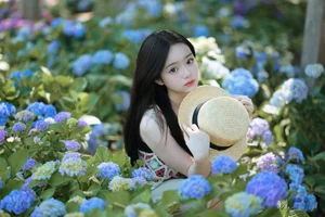Visual Elegance in YiTuYu Art Language Vol.7293 with Shi Yuan - image 3