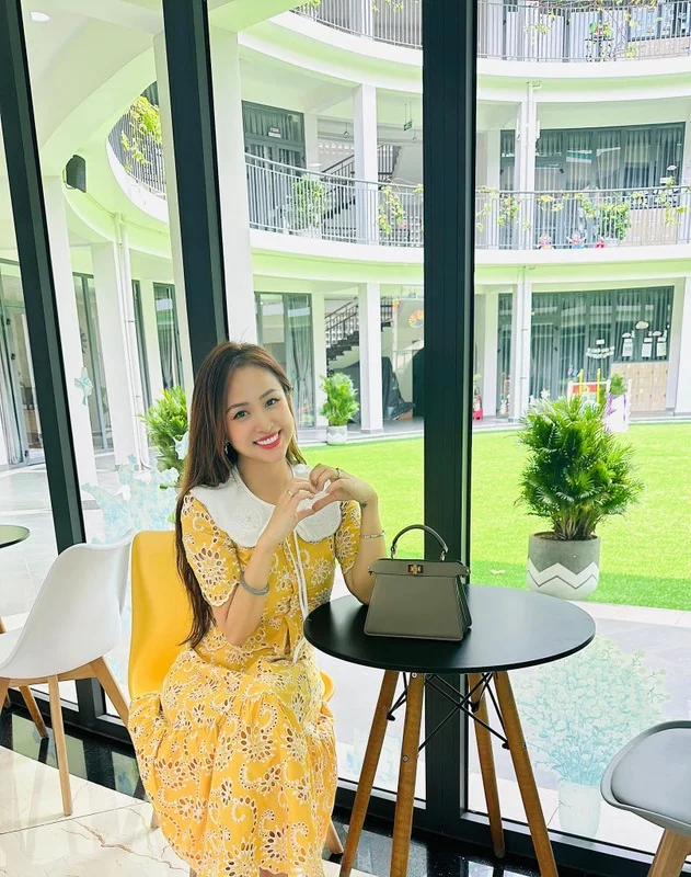 Lương Thuỳ Linh and Thùy Tiên: A Stylish Journey Through Taiwan