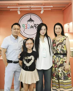 Trinh Kim Chi's Daughter: The Rising Star and Director at Age 22 - image 7
