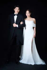 Singer Lim Jeong Hee Celebrates Wedding Amidst Social Media Age-Gap Debate - image 4