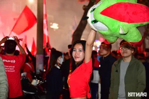 Viet Tri Erupts in Celebration: Fans Rejoice as Vietnam National Team Triumphs Over Thailand - image 13