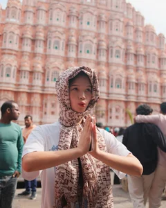 Solo Journey Through India: How a Korean Traveler's Viral Adventure Inspired Millions - image 1