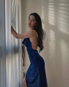 Elegant Backless Fashion Trends: The Ultimate Guide to Sensual Summer Style - image 3