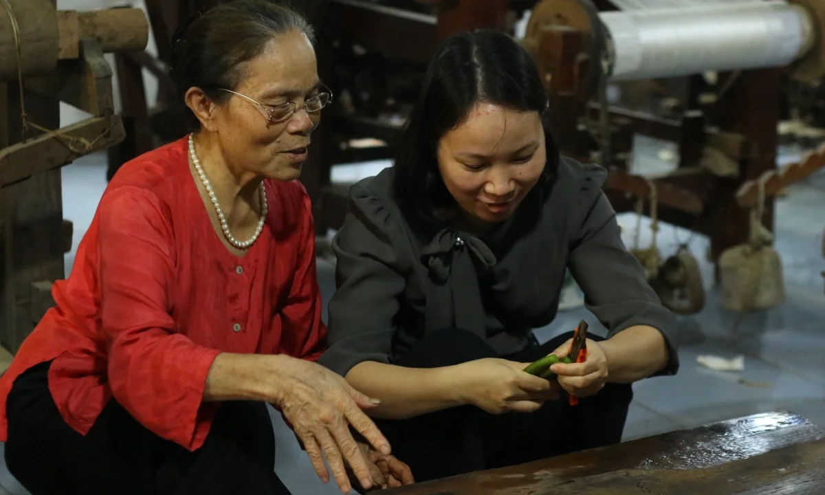 A Journey Through Time: Discovering the South Thang Long Heritage Road