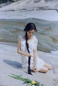 YiTuYu Art Language Vol.9961: Captivating Portrait Artistry with Xi Xi - image 1