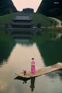 Traditional Vietnamese Beauty A Muse by the Ancient Lake Serene Charm - image 10