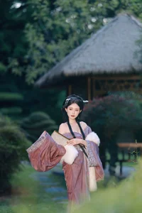 Artistic Vision in YiTuYu Art Language Vol.7880 Featuring Liu Liu - image 10