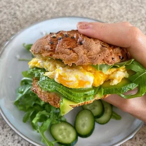 Tang Thanh Ha's Secret to Eating Bread Without Gaining Weight - image 5