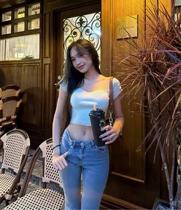 Stunning Candid Photos of Doan Hai My: How Doan Van Hau’s Girlfriend Looks in Real Life? - image 8