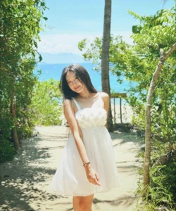 Stunning Candid Photos of Doan Hai My: How Doan Van Hau’s Girlfriend Looks in Real Life? - image 0