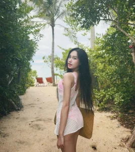 Stunning Candid Photos of Doan Hai My: How Doan Van Hau’s Girlfriend Looks in Real Life? - image 5