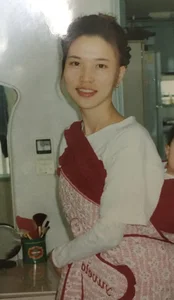 5th-Gen K-Pop Idol Goes Viral After Fans Discover His Strikingly Handsome Parents - image 3
