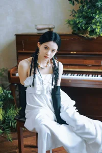 Lu Lu's Stunning Portrait Collection - YiTuYu Art Language Vol.7567 - image 6