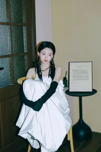Lu Lu's Stunning Portrait Collection - YiTuYu Art Language Vol.7567 - image 5