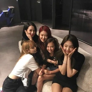 The Black Label’s New Girl Group: Samsung Heiress and Viral Trainees Revealed - image 2