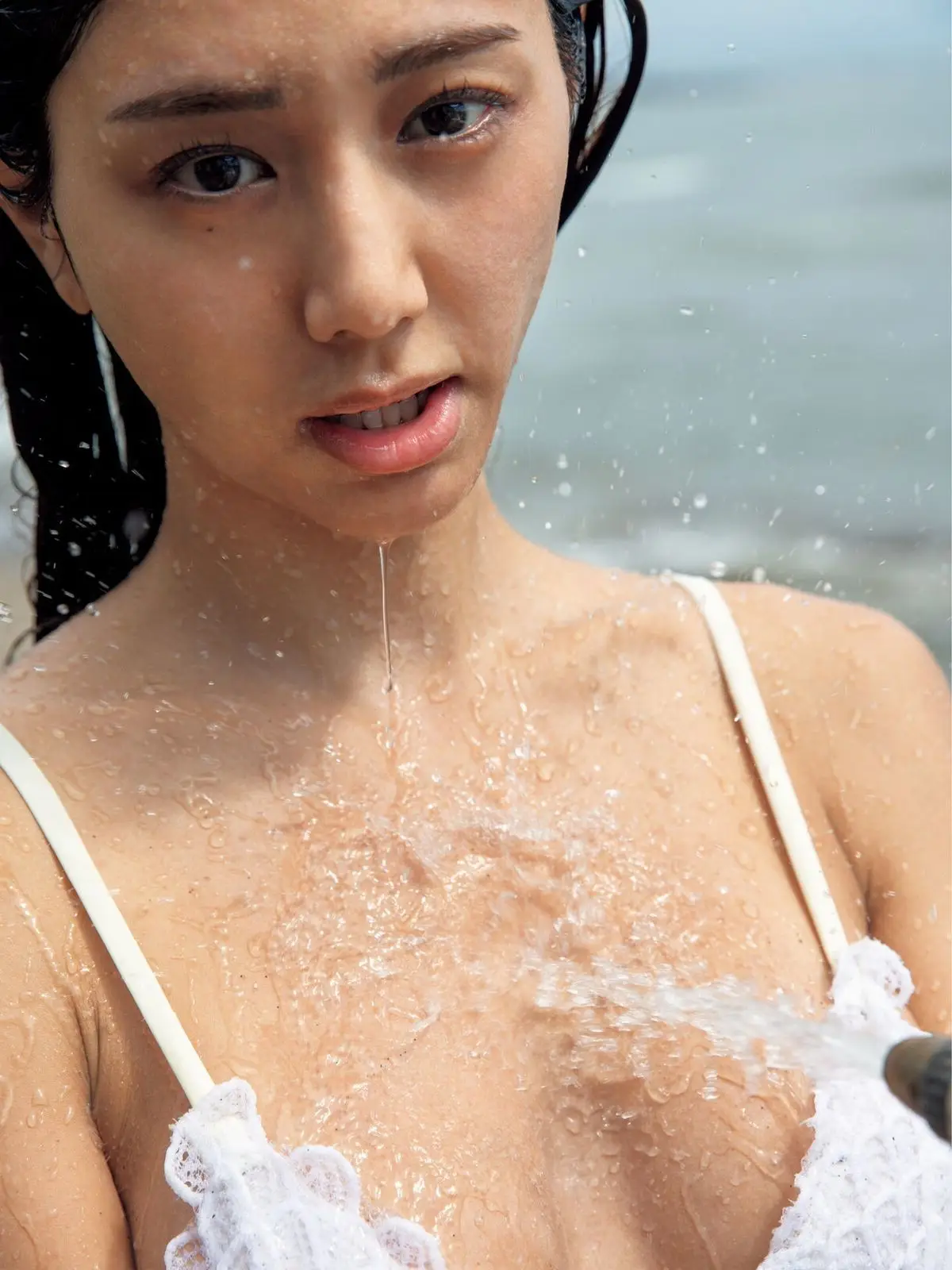 Saito Yasuyo: Captivating Beauty in Special Photo Collection Part02