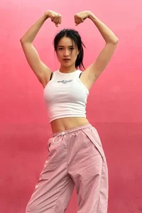 Kieu Anh and Quang Su Spark Excitement with Matching Outfits and Baby Photos - image 9