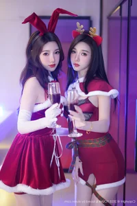Elegant Twin Fashion Photography: Tao Zhi Yao Yao in YouMi Vol.1192 Collection – Stunning Aesthetic Portraits and High-Fashion Style Inspiration - image 28
