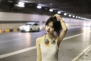 YiTuYu Art Language Vol.10166: Featuring the Elegant Xue Xue 2233 Photo Collection - image 3