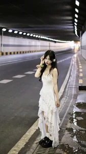 YiTuYu Art Language Vol.10166: Featuring the Elegant Xue Xue 2233 Photo Collection - image 2