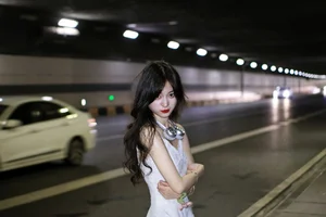 YiTuYu Art Language Vol.10166: Featuring the Elegant Xue Xue 2233 Photo Collection - image 12