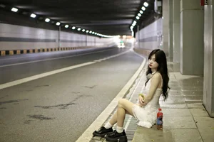 YiTuYu Art Language Vol.10166: Featuring the Elegant Xue Xue 2233 Photo Collection - image 7