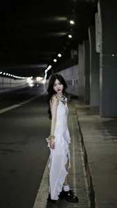 YiTuYu Art Language Vol.10166: Featuring the Elegant Xue Xue 2233 Photo Collection - image 6