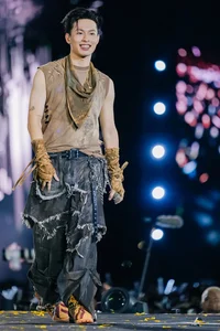 Anh Trai Say Hi Stars Draw Massive Crowds in Spectacular Live Concert Event - image 5