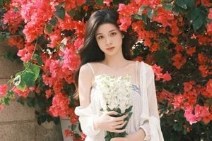 Captivating Moments: YiTuYu Art Language Vol.7294 Ban Ban Jiang - image 5